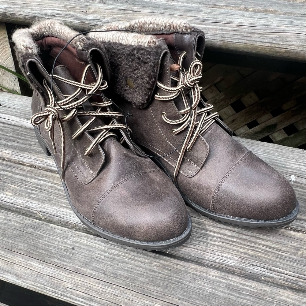 Cliffs Brown Fur top Lace-Up ankle boots Boots - Picture 9 of 11